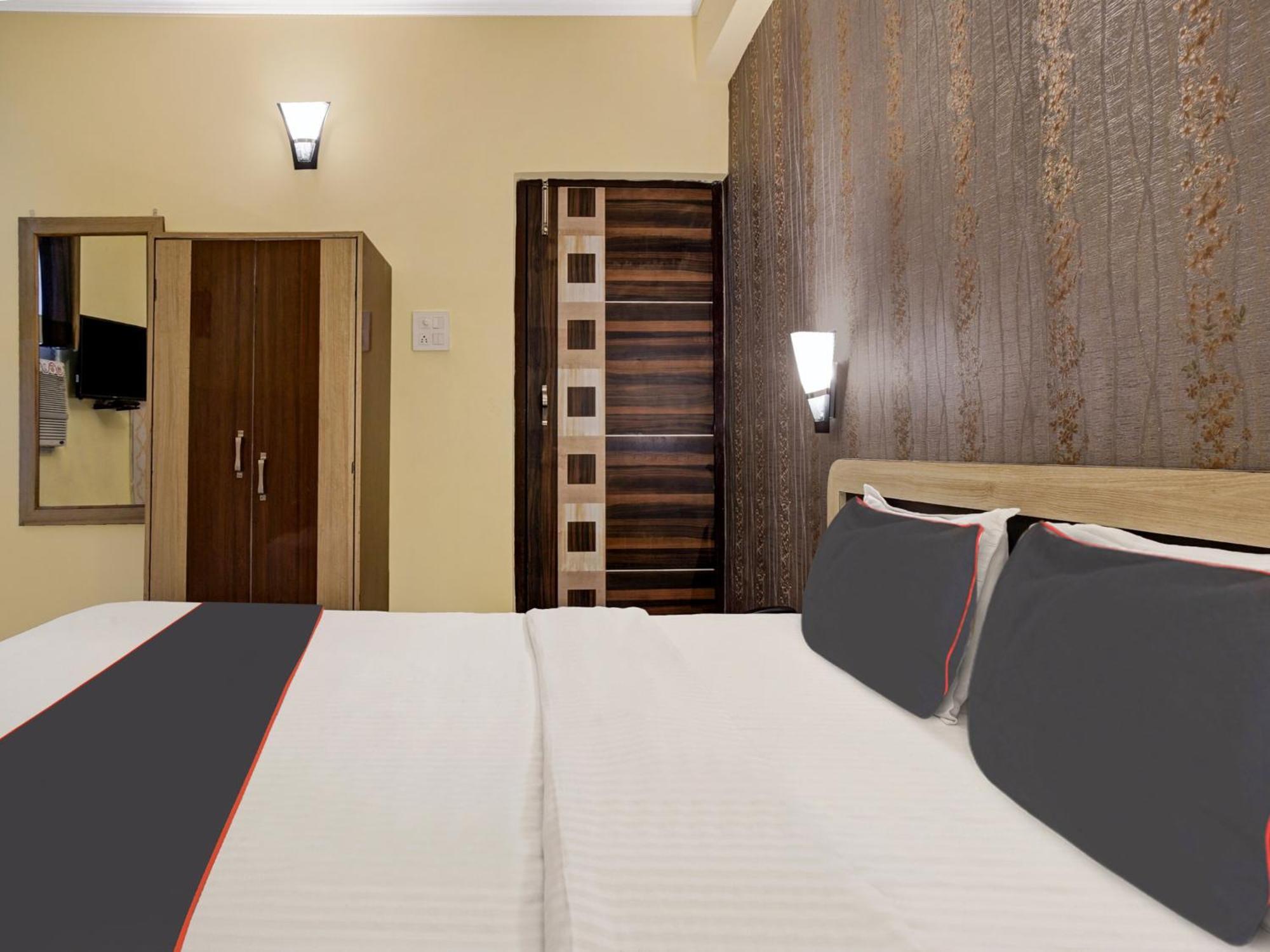 Collection O 47006 Hotel Magadh Palace Danapur Exterior photo